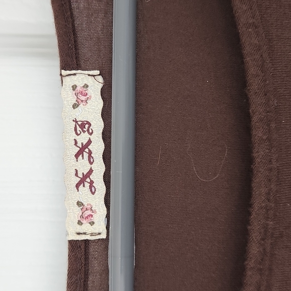 Top - Picture 2 of 4